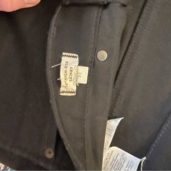 NWT - Madewell - 10” High Rise Skinny Jean - Black - Picture 7 of 7